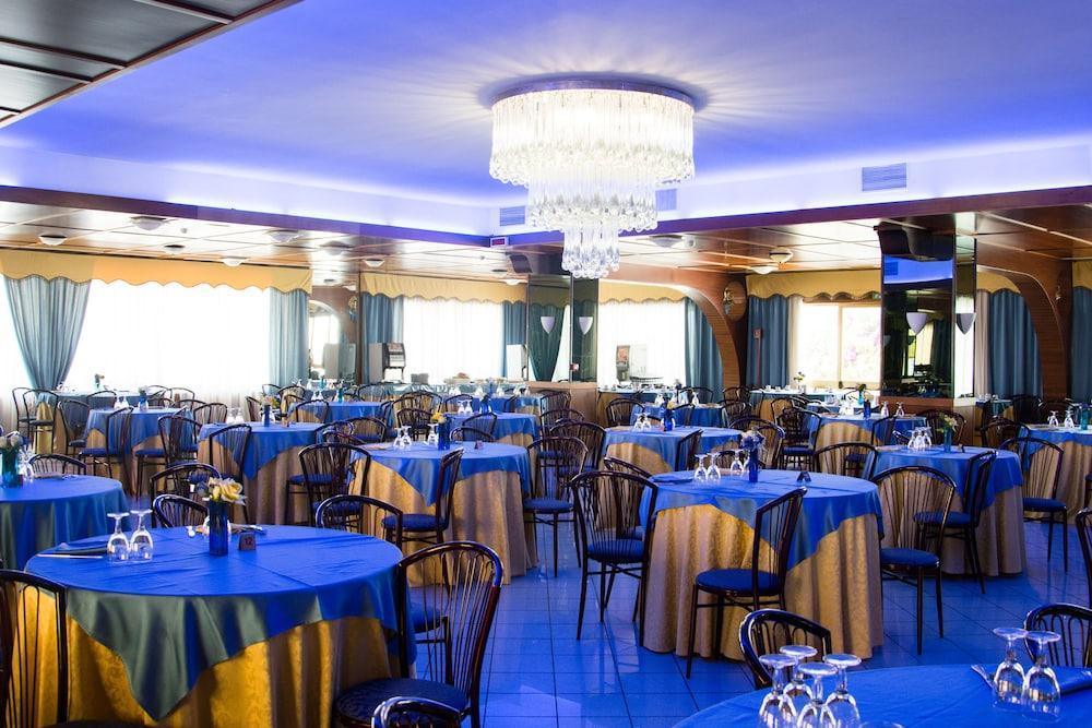 Grand Hotel Dei Cesari Anzio Esterno foto