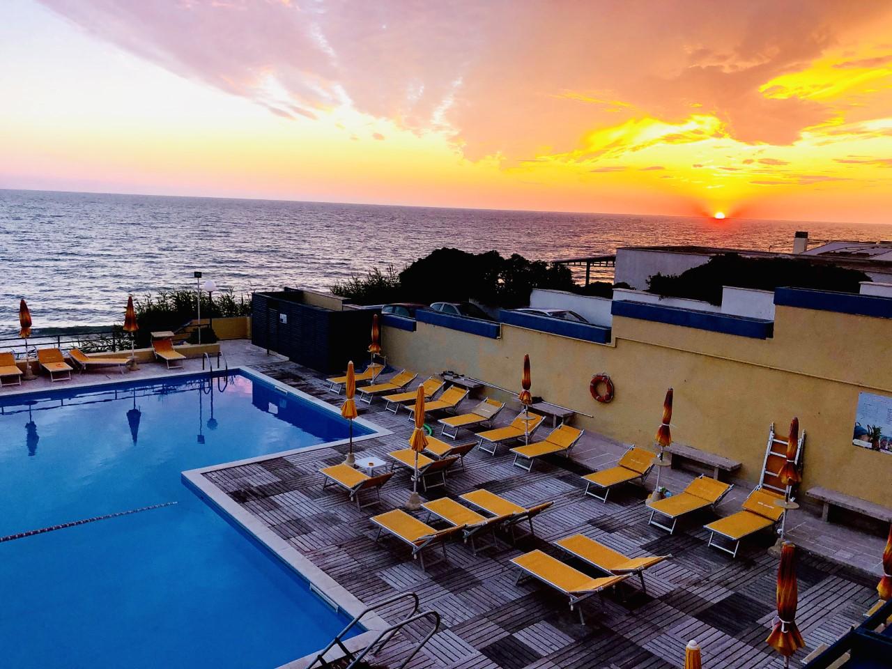 Grand Hotel Dei Cesari Anzio Esterno foto