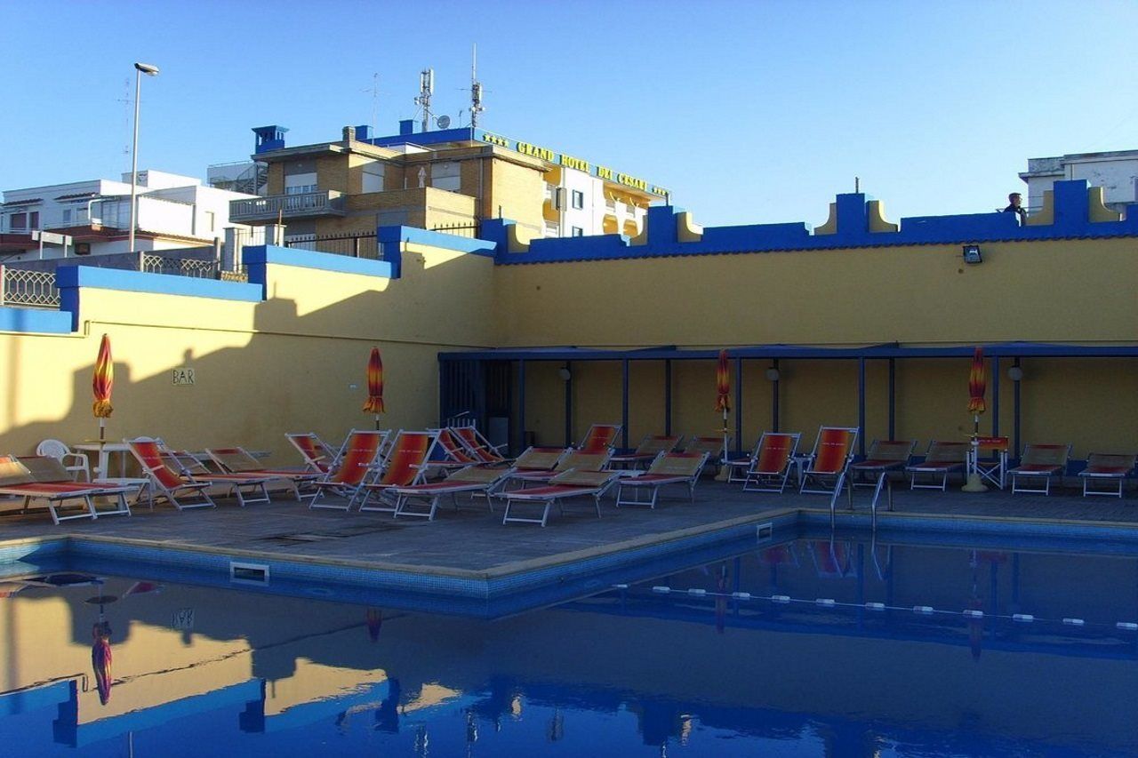 Grand Hotel Dei Cesari Anzio Esterno foto