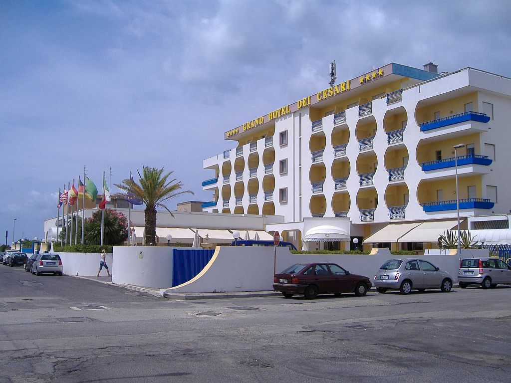 Grand Hotel Dei Cesari Anzio Esterno foto